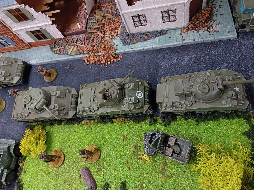 28mm BATTLEPACK M4A4 SHERMAN X 3