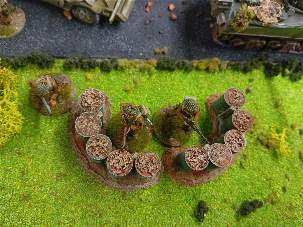 28mm 1:48 44GAL EARTH FILLED OIL DRUM CHECKPOINT