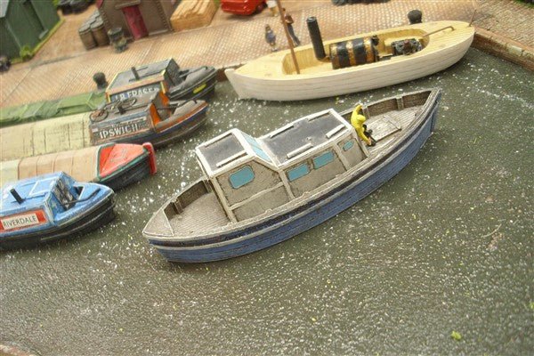 1:76 CABIN CRUISER WHEELHOUSE