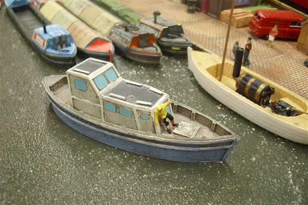 1:76 CABIN CRUISER WHEELHOUSE