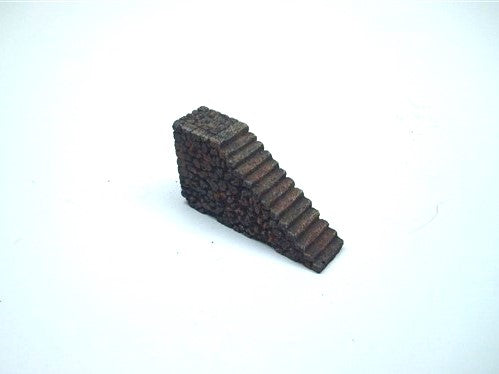 1:76  CASTLE WALL STEPS