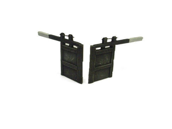 1:76  CANAL LOCK GATES