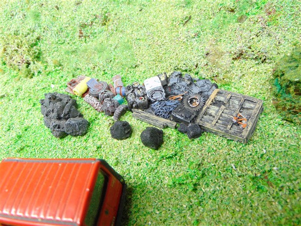 1:76 FLY TIPPED RUBBISH