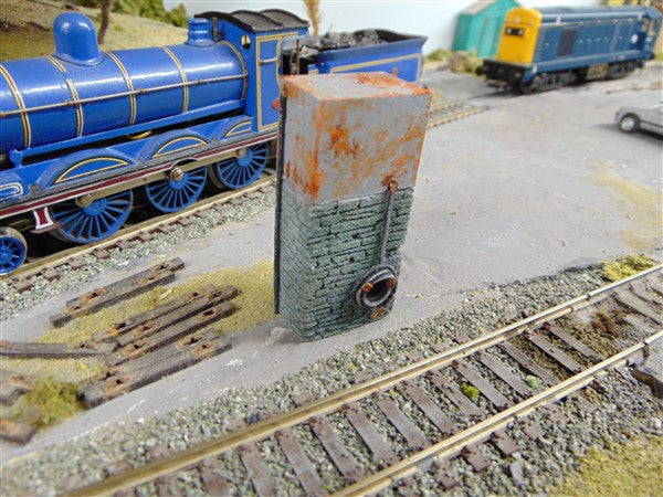 WATER TANK ON SLATE COLUMN