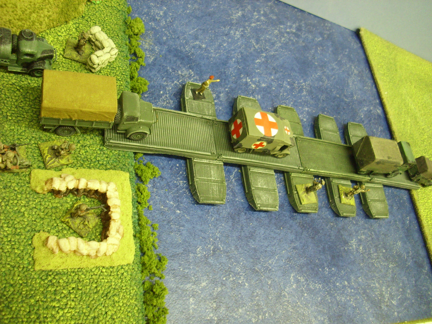 1:72 BRITISH WW2 PONTOON BOAT