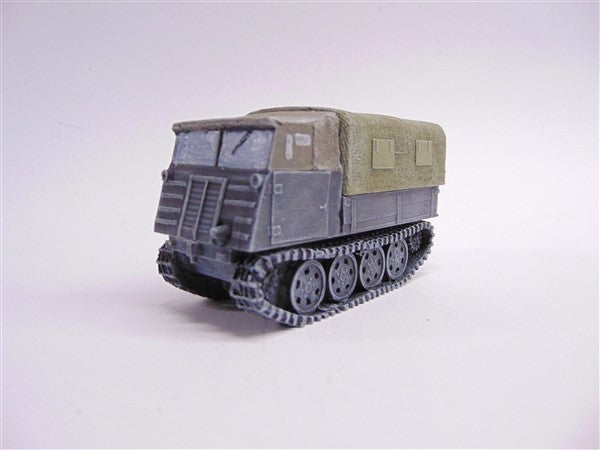 1:56 SCALE RAUPENSCHLEPPER OST SUPPLY VEHICLE