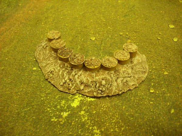 28mm 1:48 SAND FILLED OIL DRUM BERM