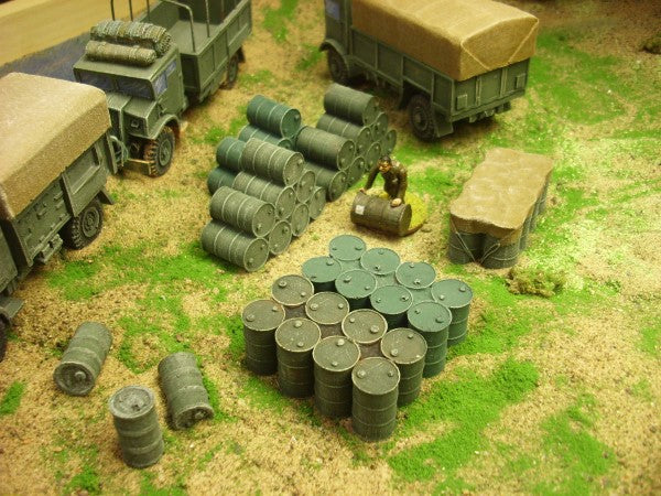 28mm 1:48 scale 8 OIL DRUMS