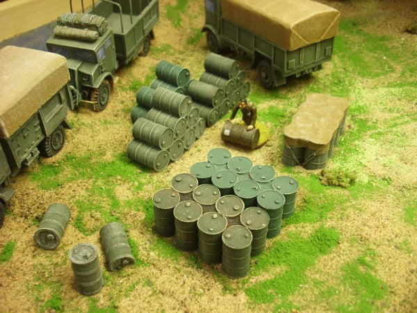 1:48 scale 8 OIL DRUMS