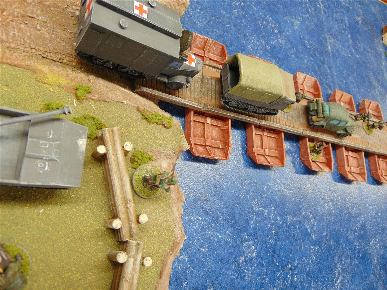 28mm WOODEN BARGE or PONTOON BOAT