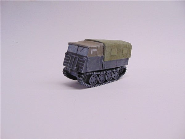 1:56 SCALE RAUPENSCHLEPPER OST SUPPLY VEHICLE