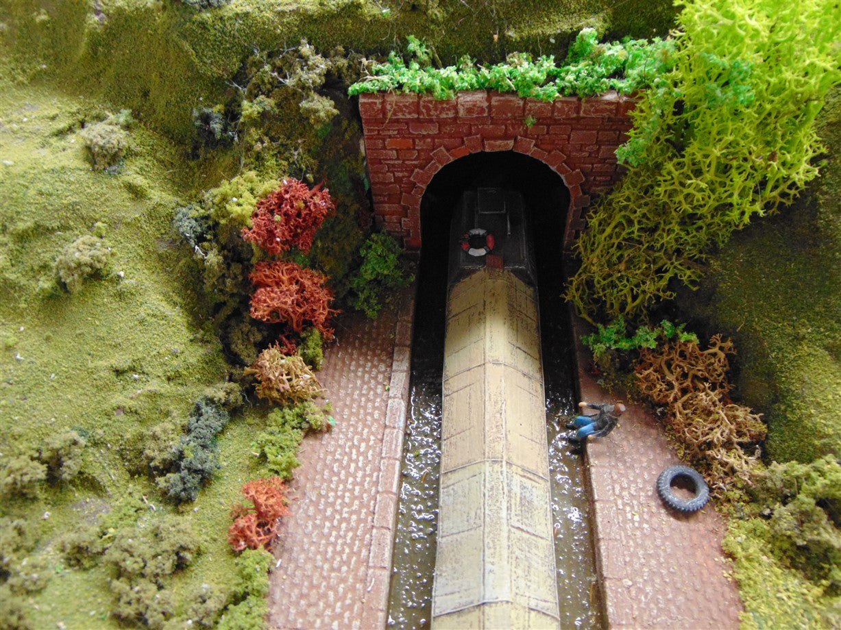 1:76 NARROW GUAGE TUNNEL MOUTH