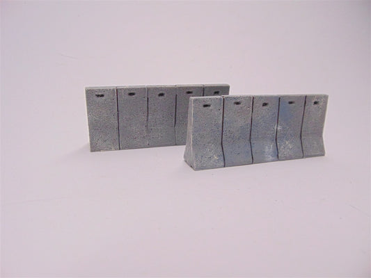 1:76   5 PANEL CONCRETE BARRIER x 2