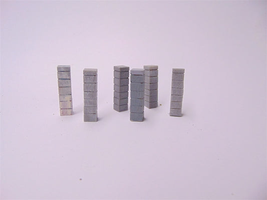 28mm WALL CORNER POSTS x 6