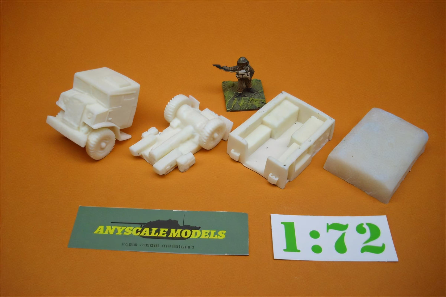 1:72 CANADIAN CMP F60S TRUCK