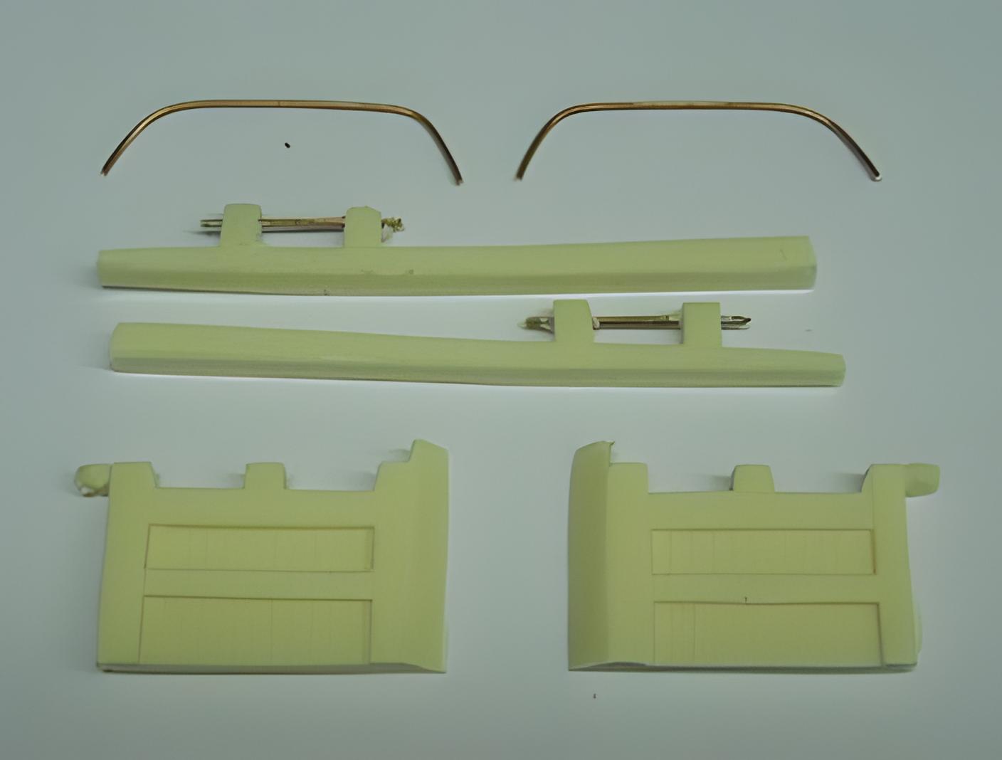 1:76 CANAL LOCK GATES