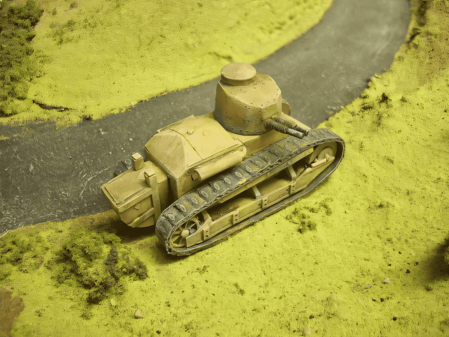 28mm FIAT 3000 TANK WITH TWIN 6.5mm TURRET