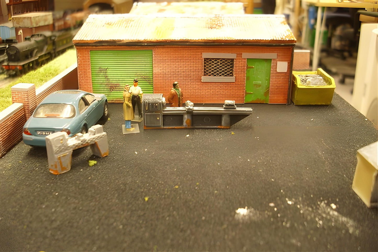 1:76 FACTORY LATHE