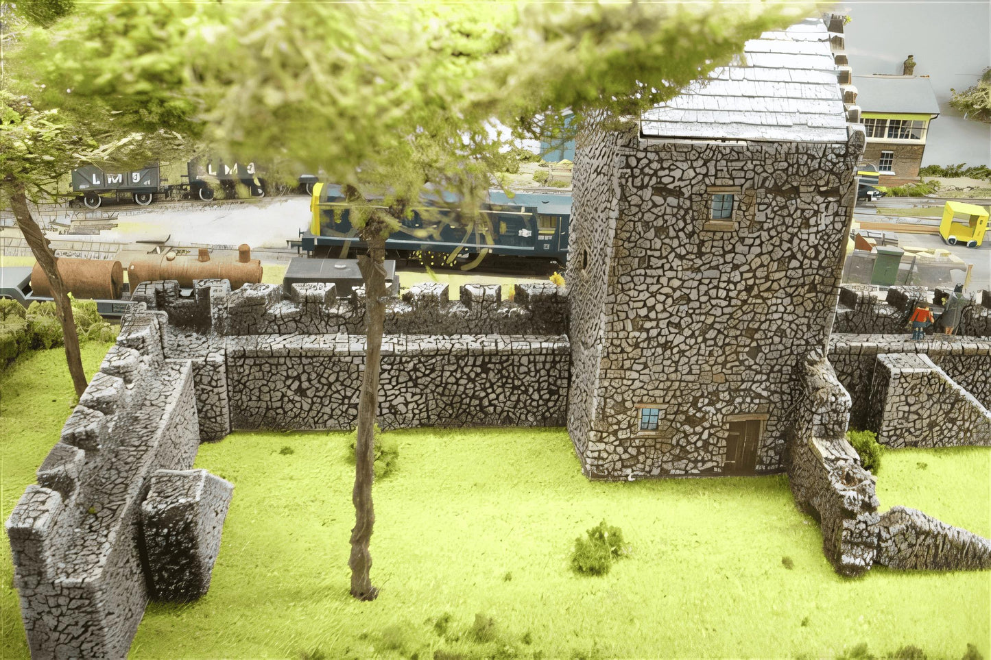 1:76 CASTLE WALL STRAIGHT SECTION