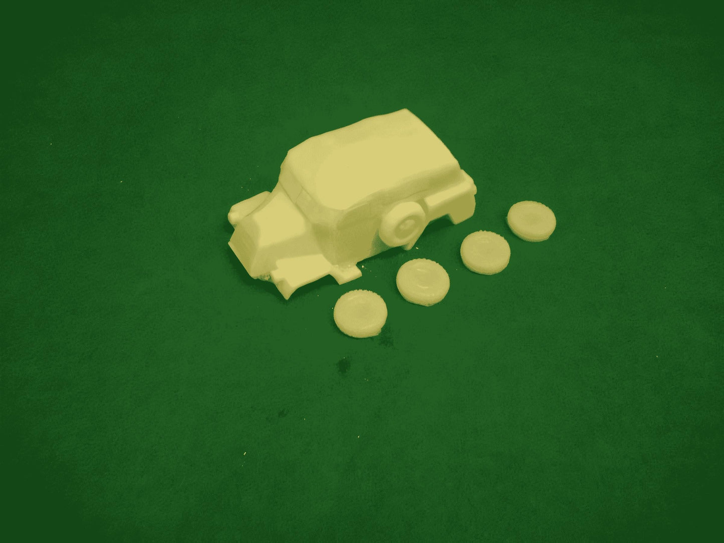 1:72 CANADIAN CMP CT15 ARMOURED TRUCK