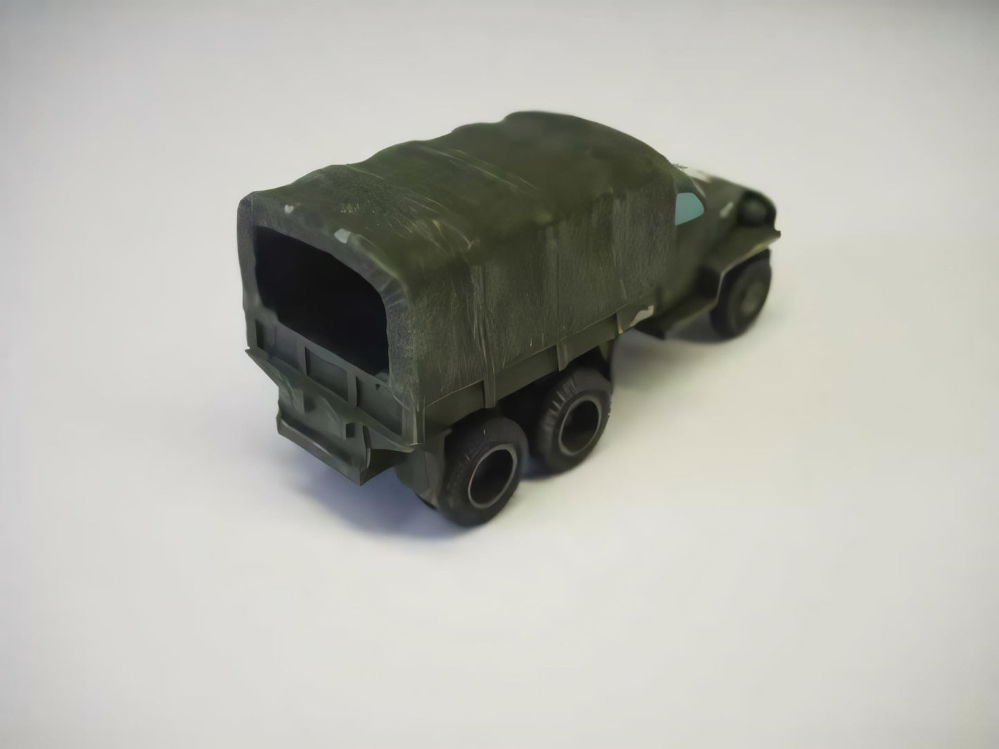 1:72 STUDEBAKER 6X6 TRUCK