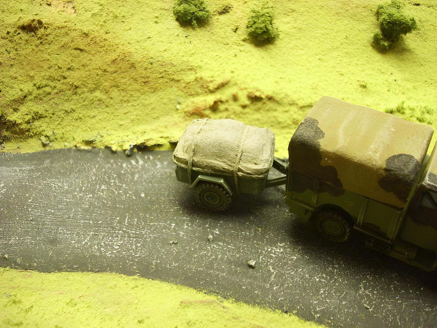 1:72 10CWT TRAILER WITH LOAD