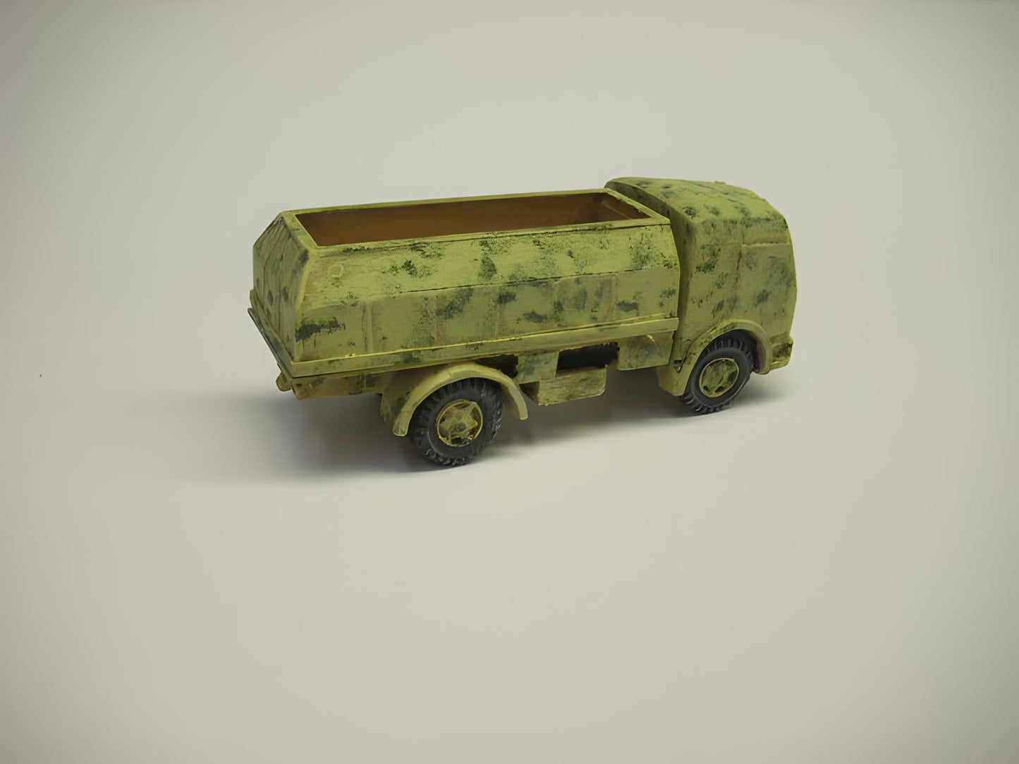 1:72  FIAT SCUDATO ARMOURED TRUCK WW2 ITALIAN