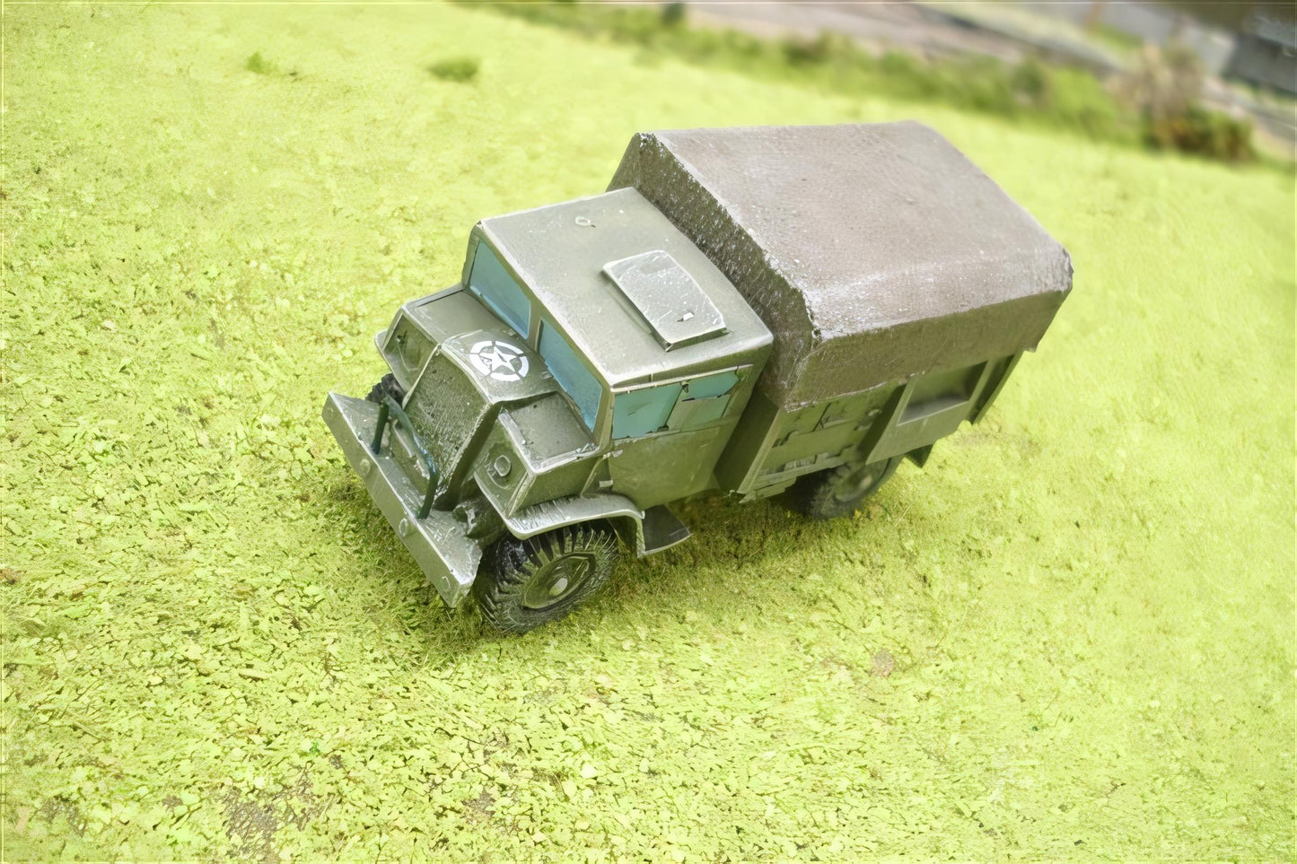 1:72  CANADIAN CMP F60S TRUCK