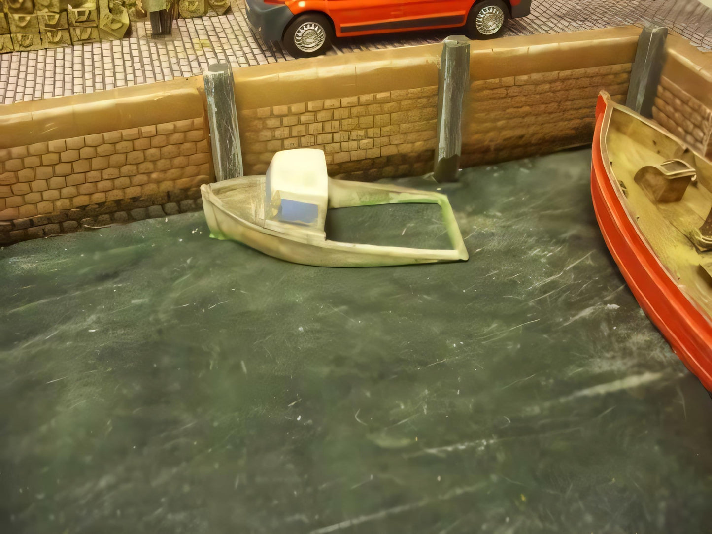 1:76 QUAY SIDE WALL x 2