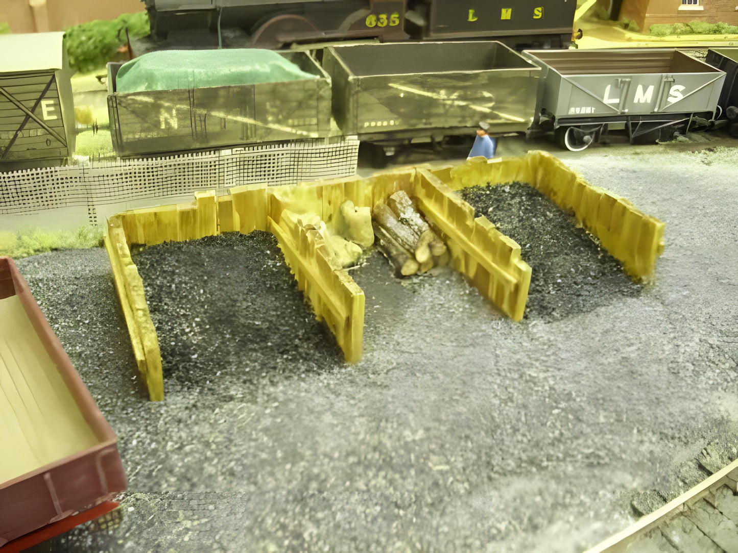1:76 3 BAY COAL STAITHES