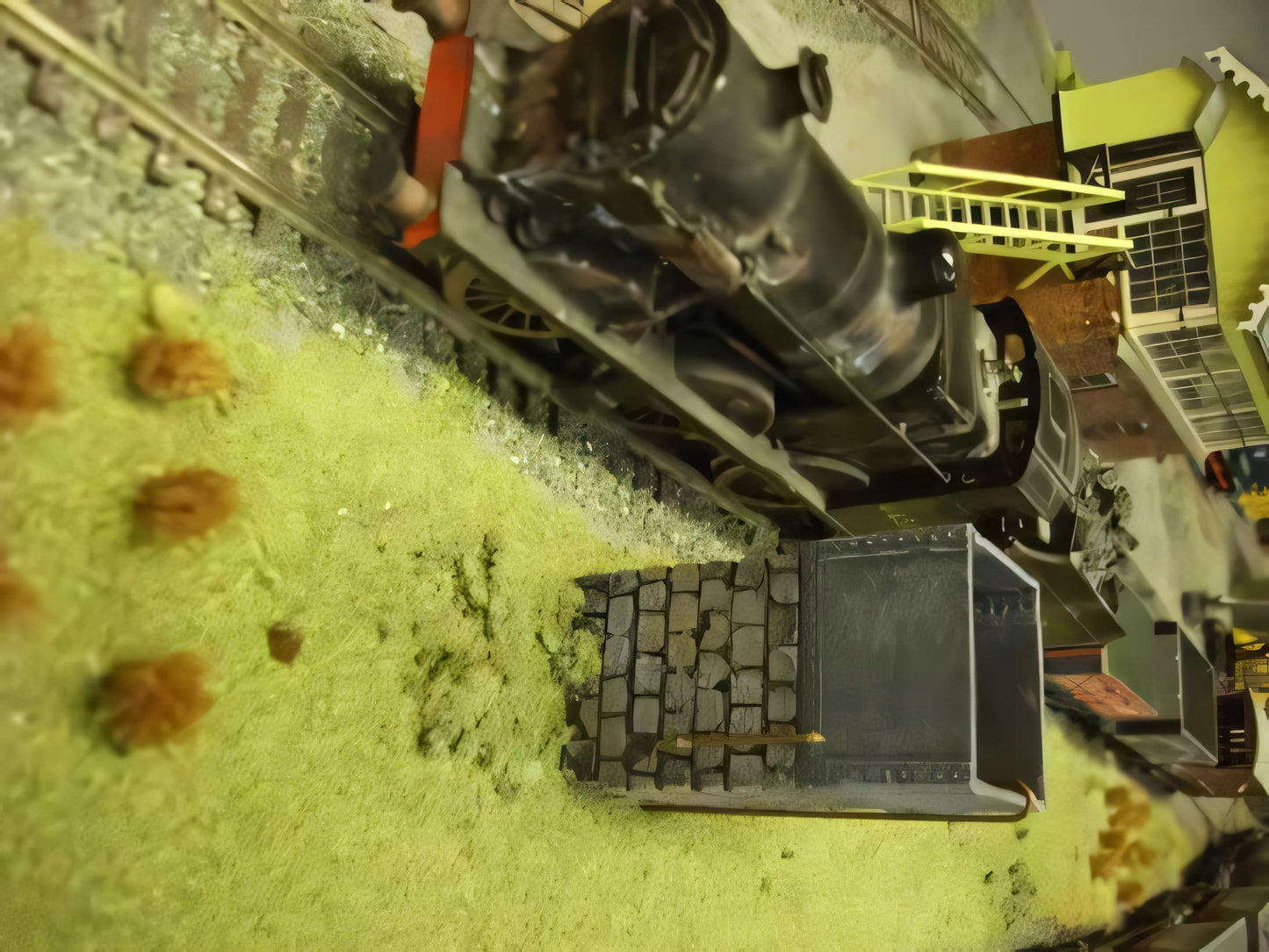 1:76 SQ WATER TANK ON PLINTH