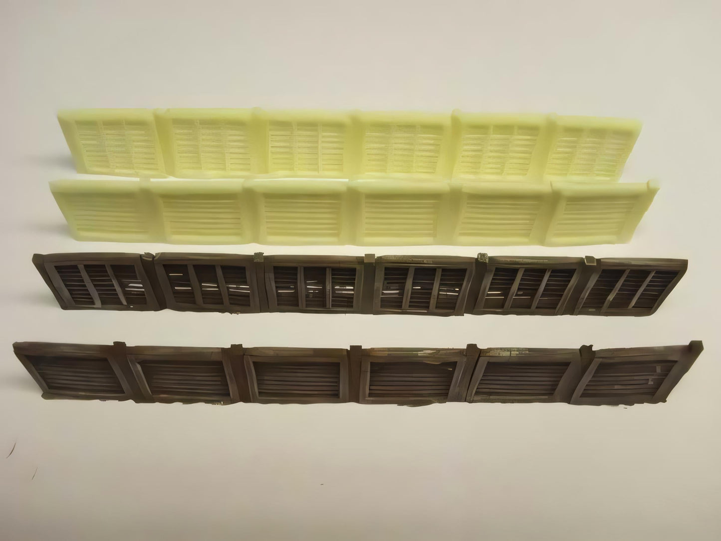 1:72 6 PANEL FENCE STRIP (pack of 4)