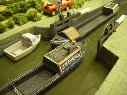 1:76 CANAL NARROWBOAT OPEN HOLD