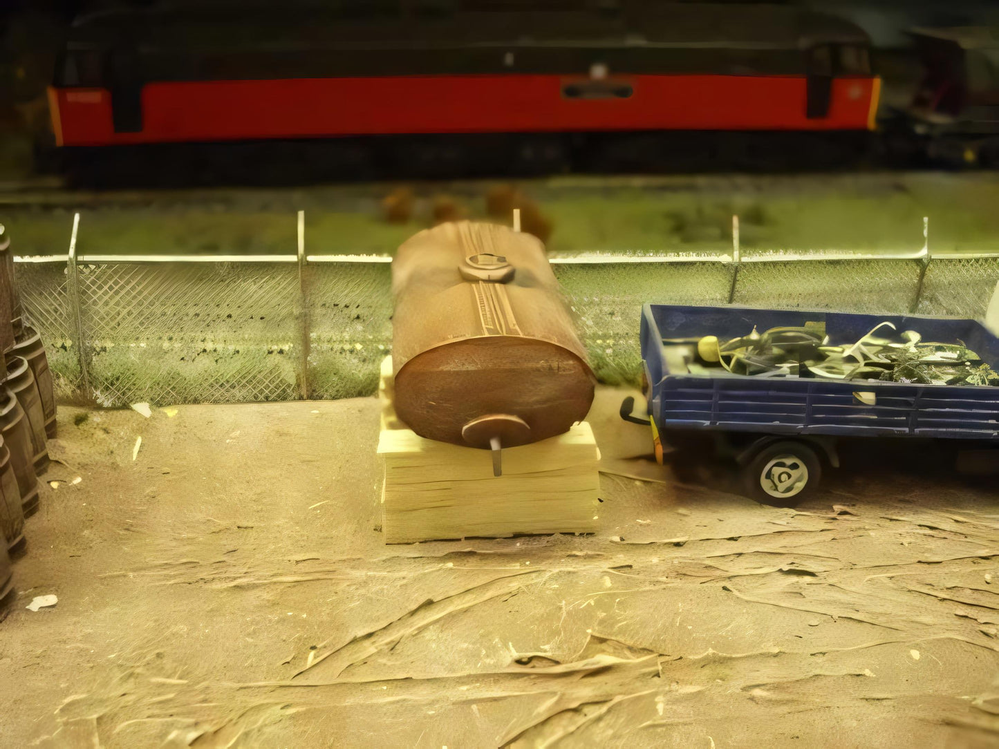 1:76 SMALL OVAL OIL TANK