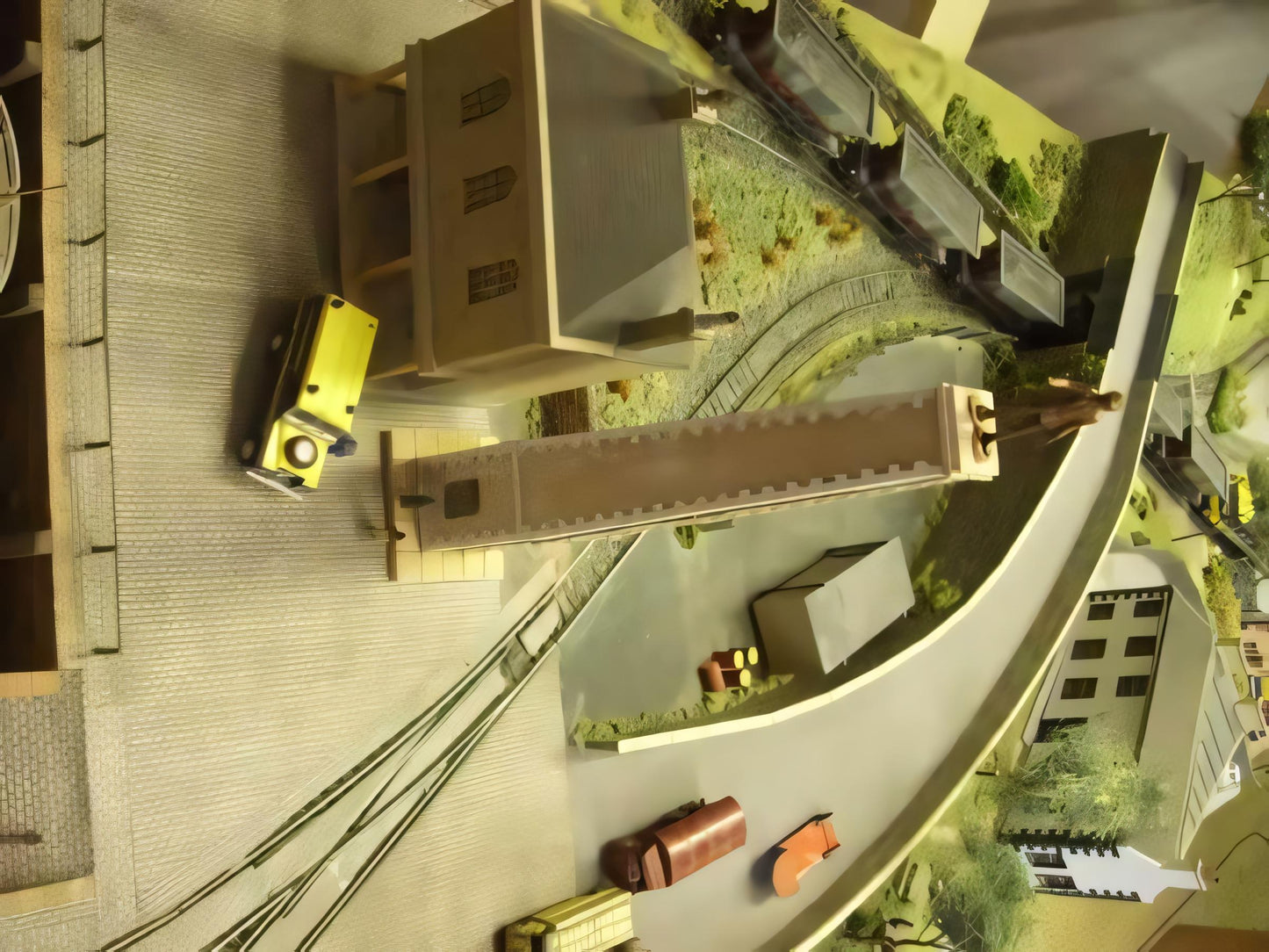 1:76 MONUMENT