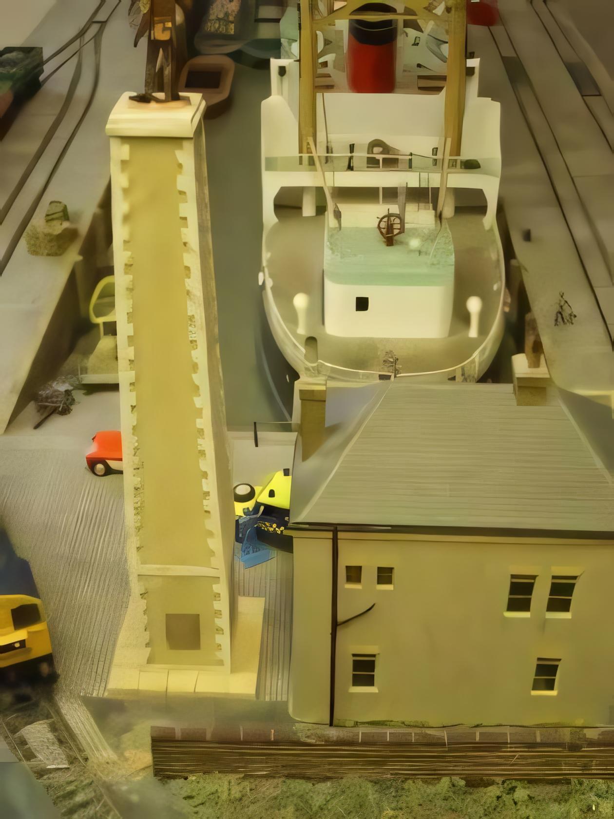1:76 MONUMENT