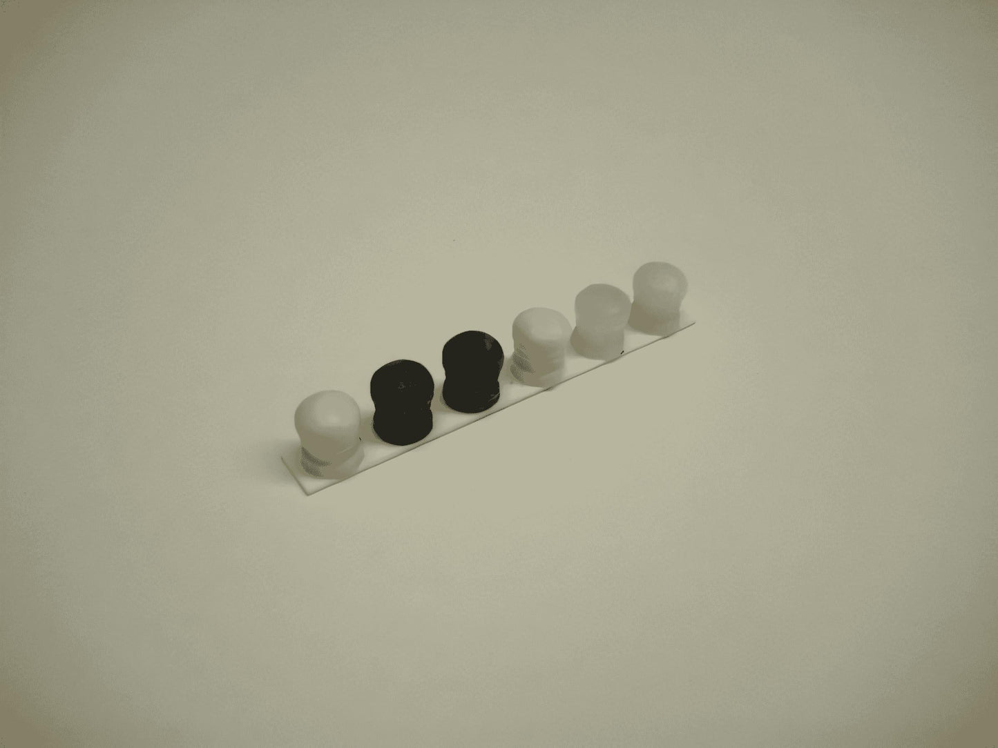 1:76  QUAY SIDE  BOLLARDS  (pack of 6)