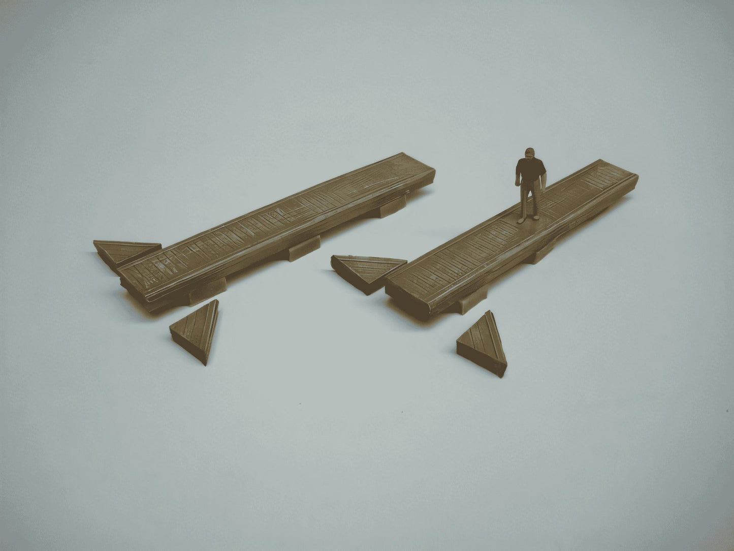 1:76 YACHT MARINA PONTOON BERTH x 2