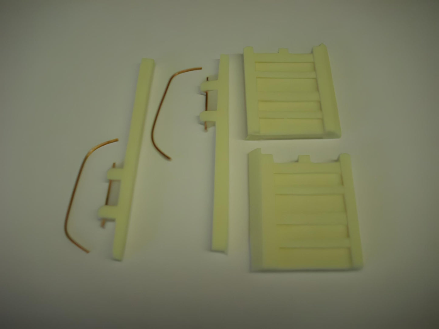 1:76 CANAL LOCK GATES