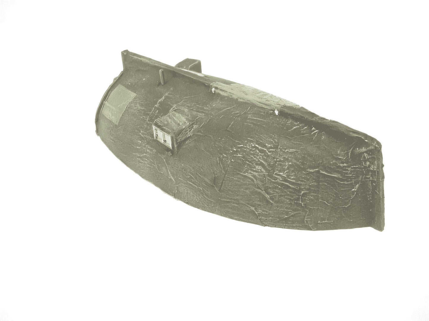 1:76 UPTURNED BOAT HULL DWELLING