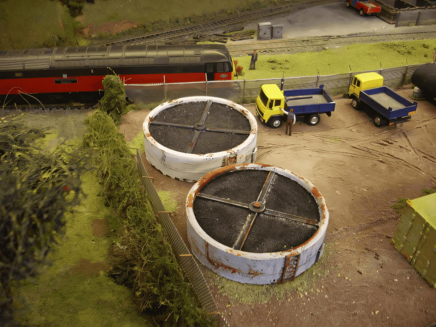 1:76 SEWERAGE TREATMENT FILTER TANK