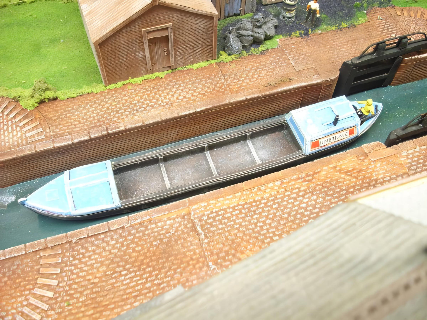 1:76 53ft CANAL NARROW BOAT