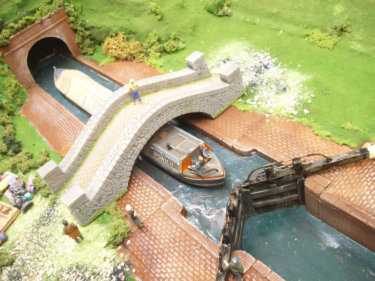 1:76 CANAL TOW PATH LOCK GATE 1/4 CIRCLE (pair)