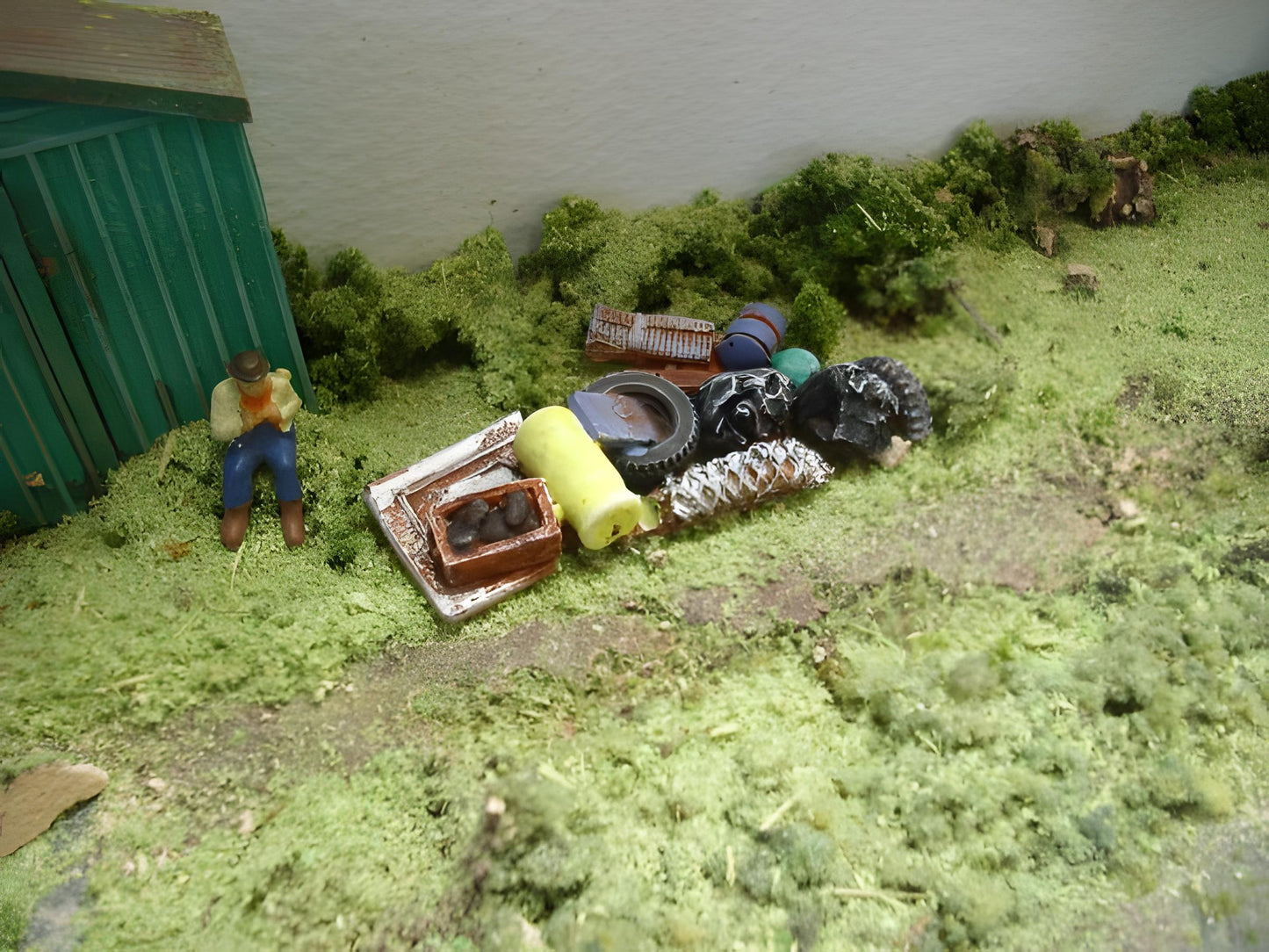 1:76  FLY TIPPING MESS