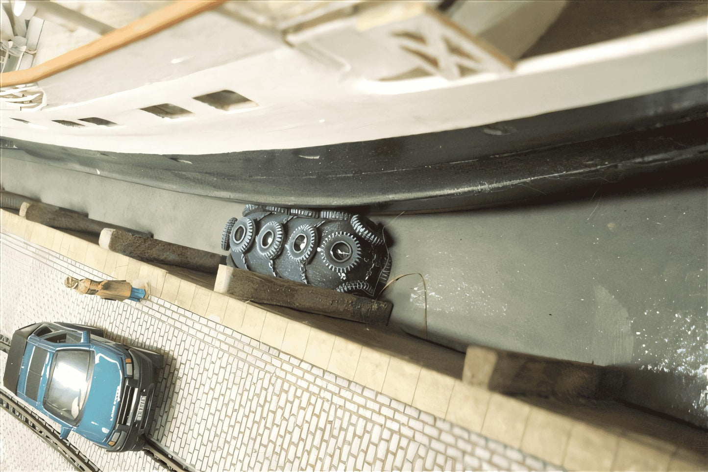 1:76 HARBOUR QUAYSIDE SHIP FENDER WITH TYRES