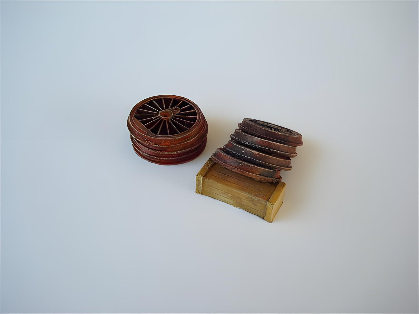 1:76 SCRAP LOCO WHEEL PILES x 2
