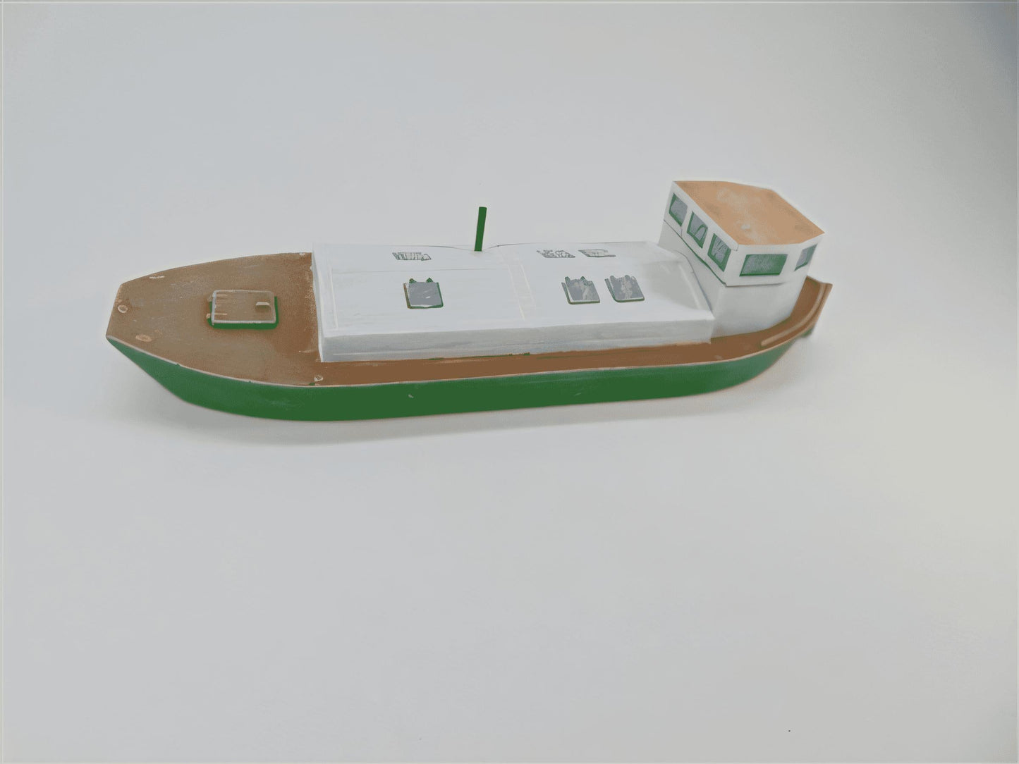 1:76 CONVERTED BARGE HOUSEBOAT