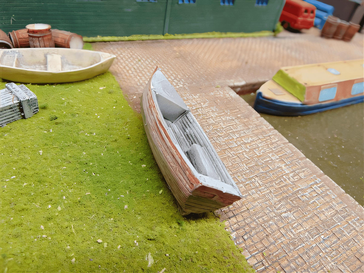 1:76 SMALL BOAT