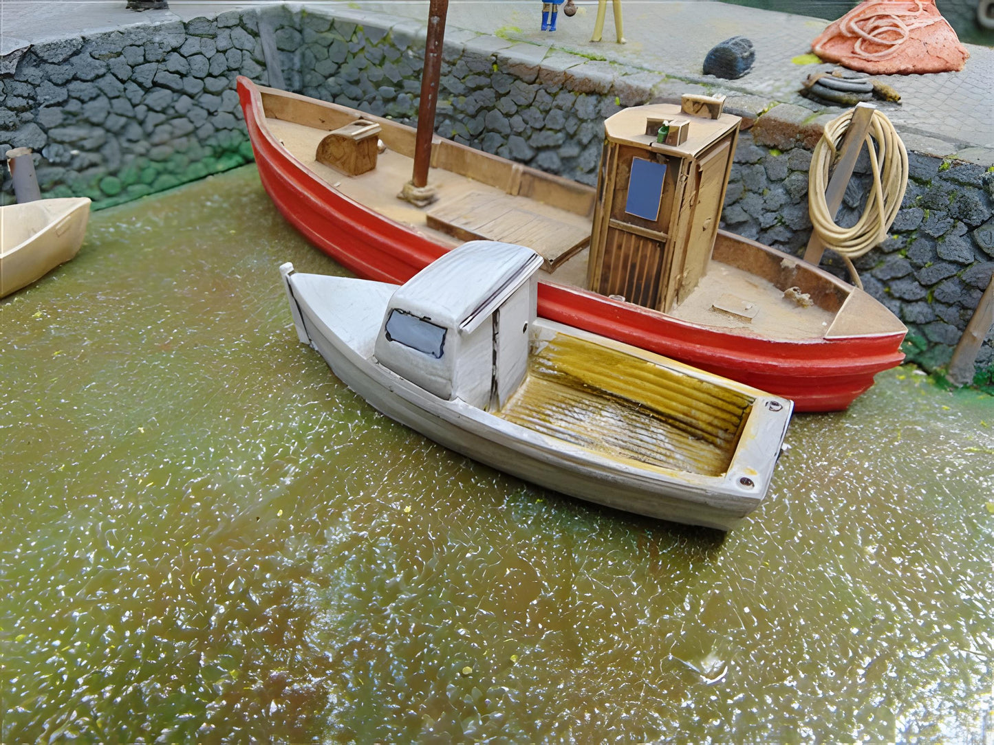 1:76 SMALL CABIN CRUISER