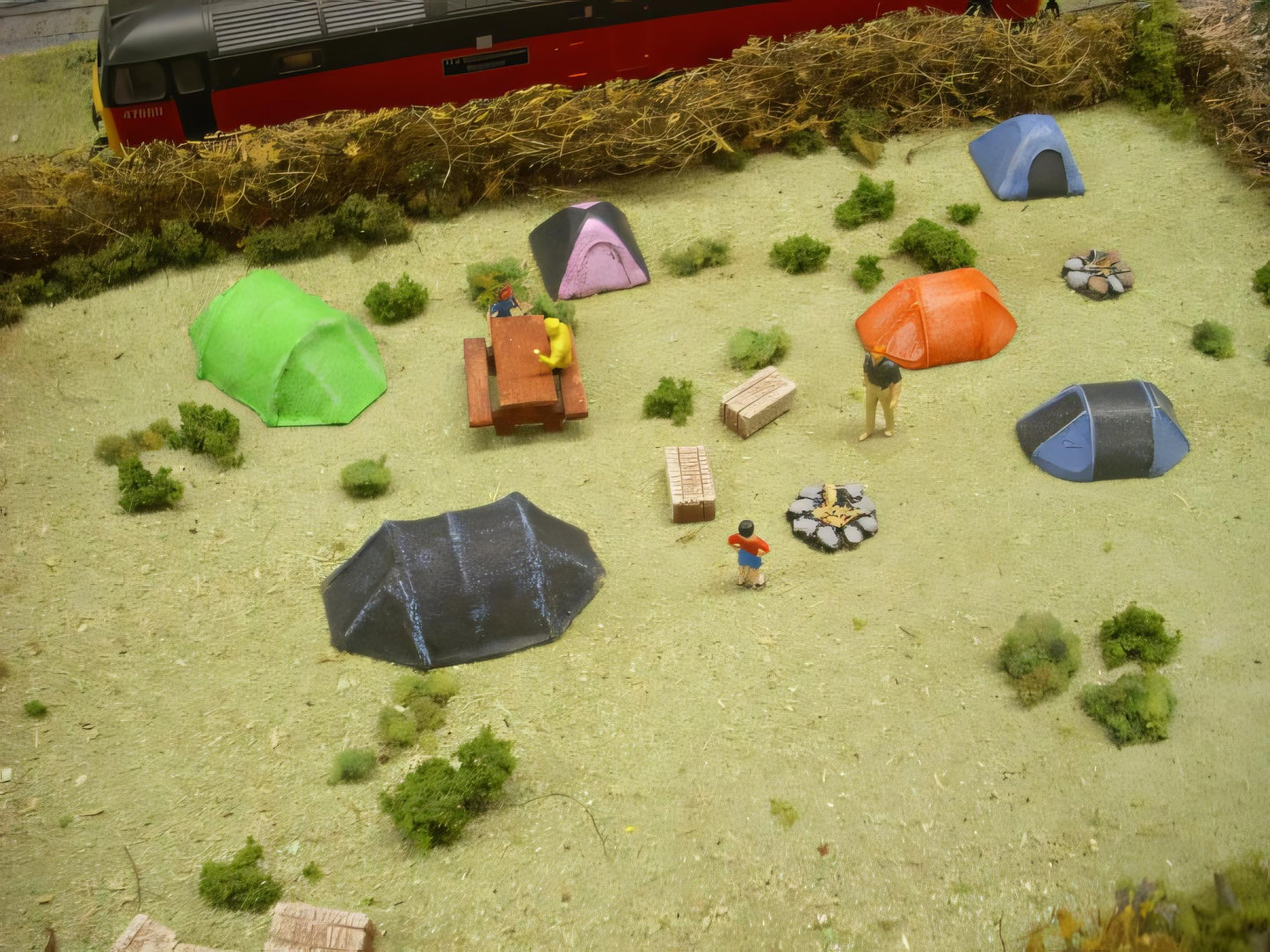 1:76 MODERN TENTS X 6
